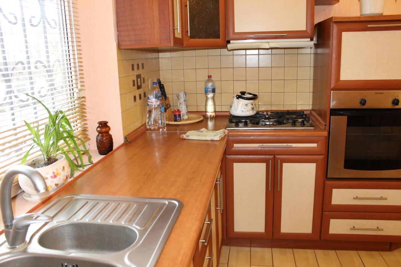 Studio apartment Tsjernihiv Buitenkant foto